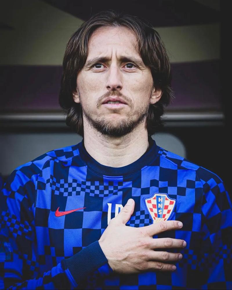 布朗尼狂轰39分！逆转勇士！湖人输的不冤！