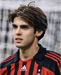 全尤文：特雷泽盖有意竞选河床俱乐部主席，他曾在河床效力两年