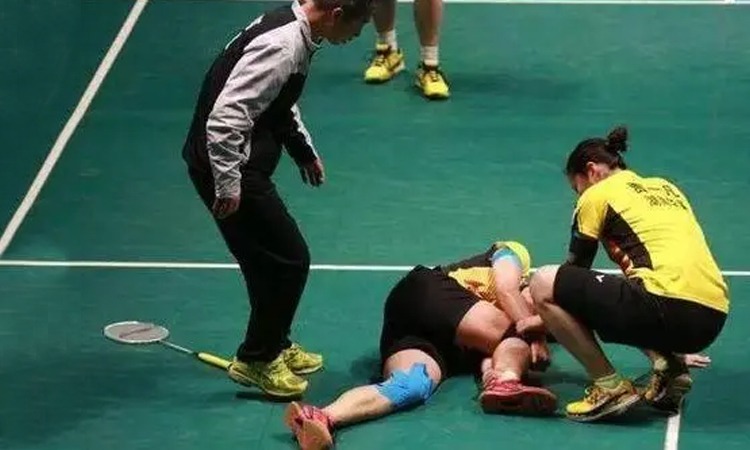 火箭失去最大优势，杜兰特无可辩解！申京犯两大致命错误，一人不应首发